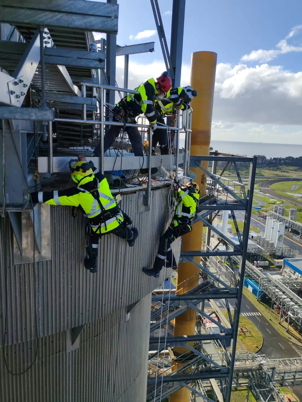 Trabajo en altura sobre estructura